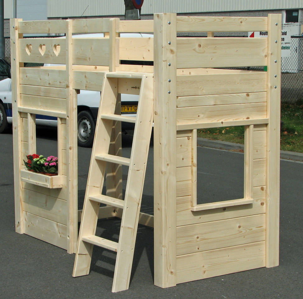 Hoogslaper en kinderbedden Kleine hoogslaper